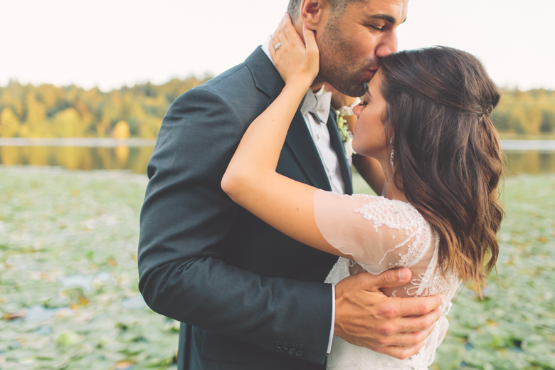 Candid Creative Vancouver Wedding Photographer-0005