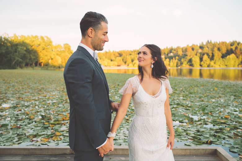 Candid Creative Vancouver Wedding Photographer-0006